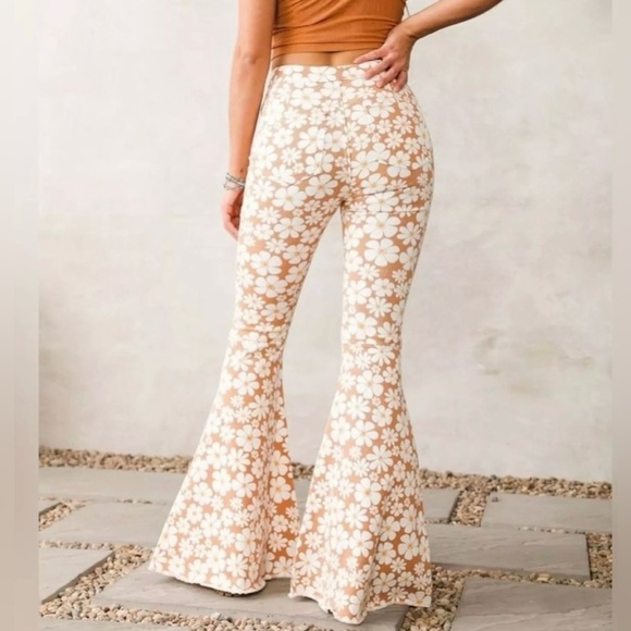 Peach Love California|Boho floral print wide leg bell bottom jeans,neutral tan • - Picture 2 of 15